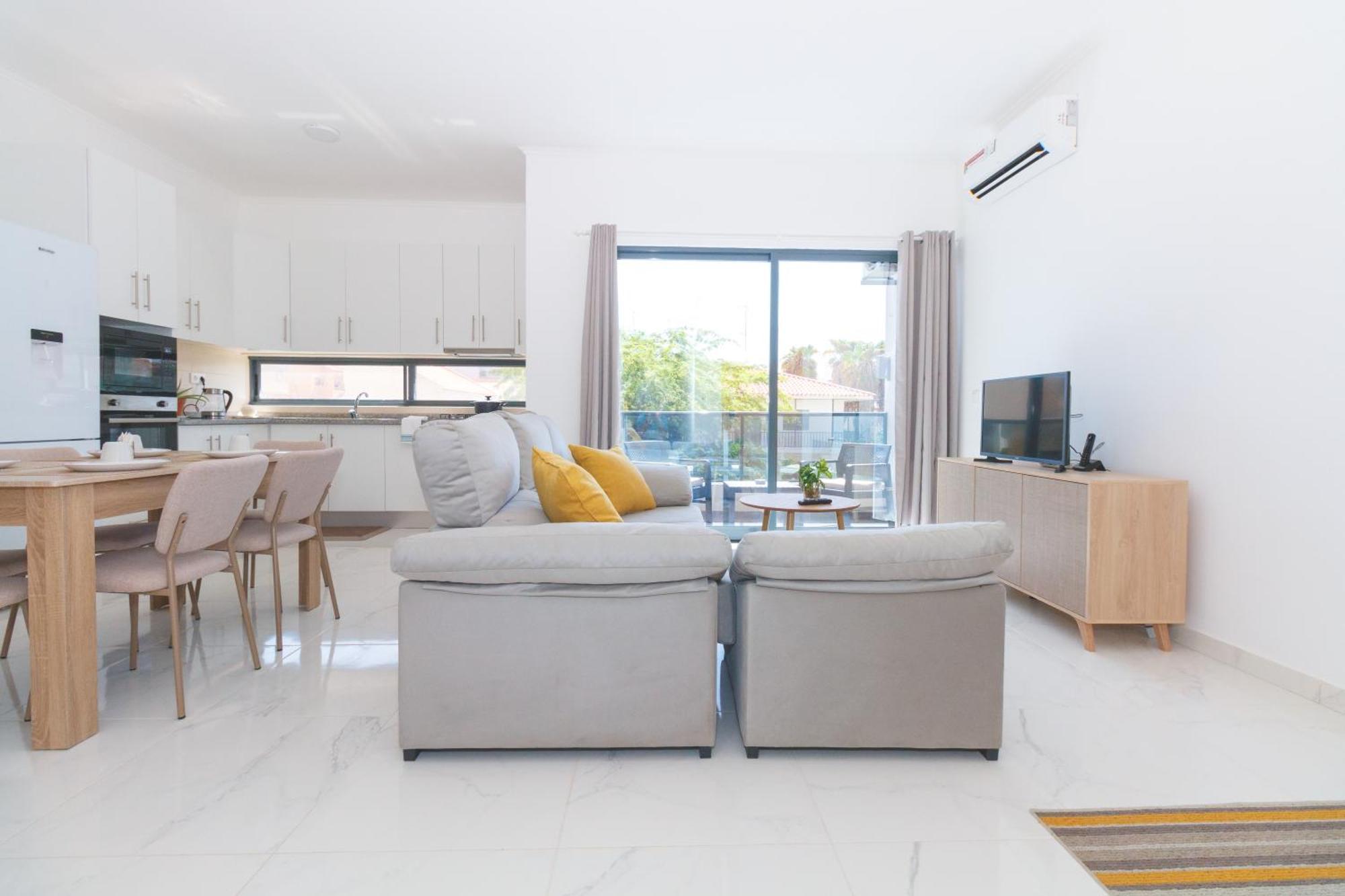 Brand New Spacious T3 Apartment In Santa Maria Exterior foto